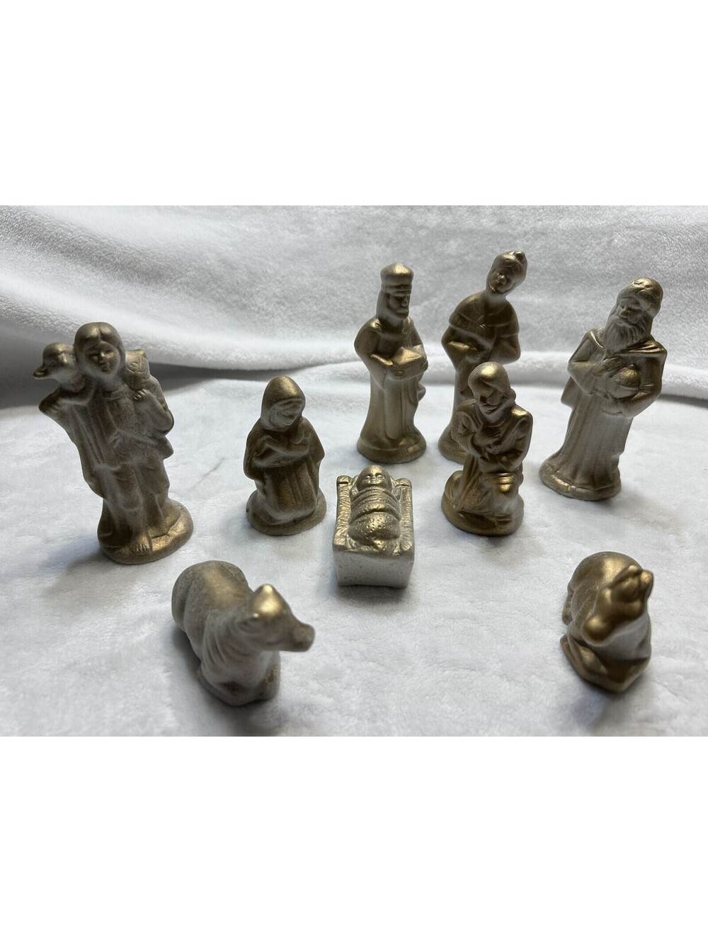 Vintage Nativity Set 9 piece Gold Dusted Ceramic